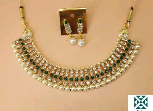 Women Jewellery - Golden, free size