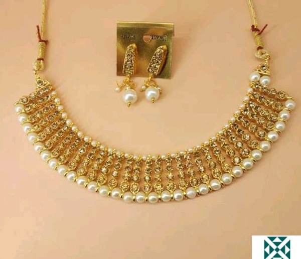 Women Jewellery - golden, free size
