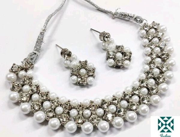 Women Partywear Set  - white , free size
