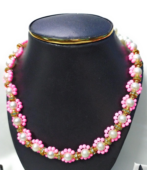 NIBRAS Pink Floral SeedBead Necklace - B0B1N4GYKR