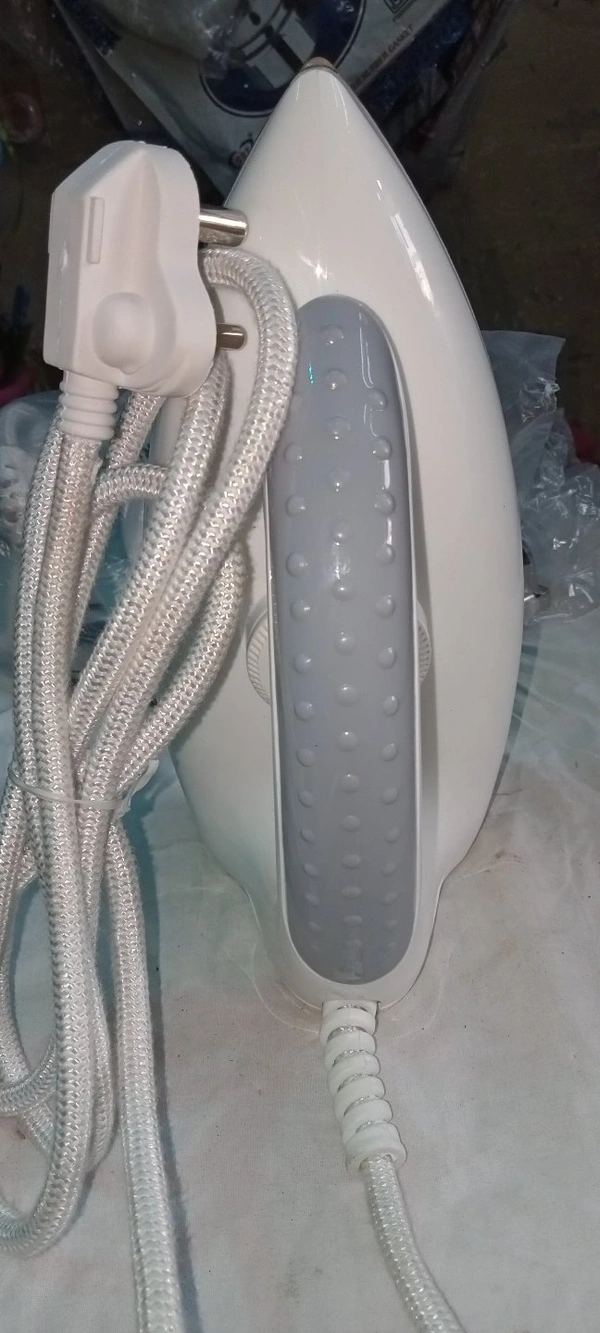 Every day Aayran Light wait brand - white and grey