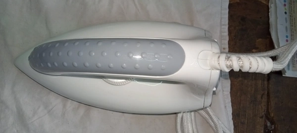 Every day Aayran Light wait brand - white and grey