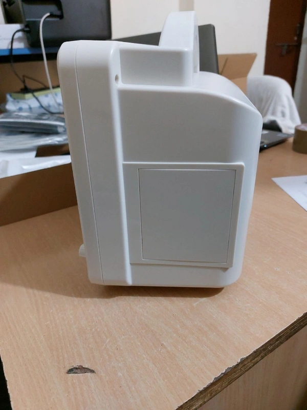 3 Para Patient Monitor - 7" Display, White