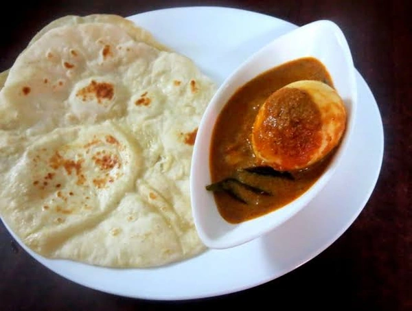 Chapathi With Egg Masala 