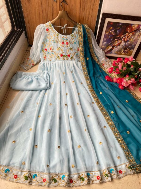 Beautiful Full Flair Gown, Long Lucknowi Gown for Women, Heavy Party Wear  Suit, Chinkari Salwar Suit, Indian Gown, Blue Suit With Dupatta -   Sweden