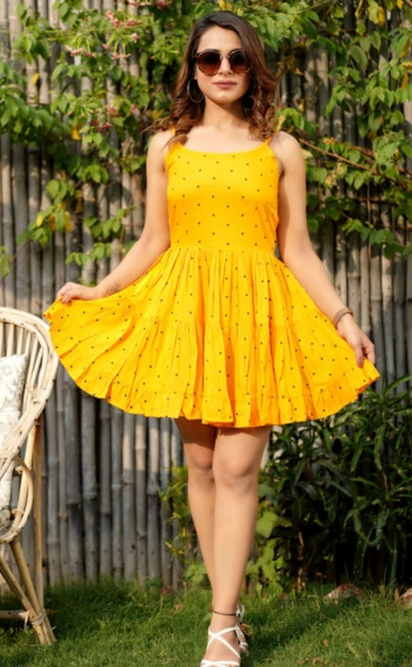 Party Dress ( Yellow )  - XS