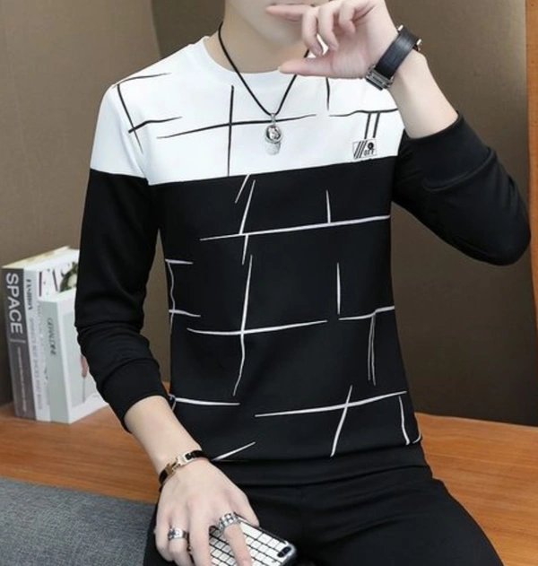 Hot Selling t shirt For Mens  - M