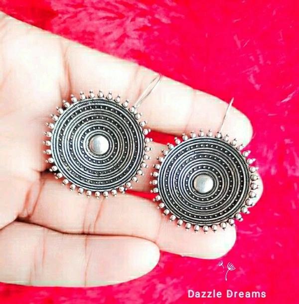 Oxidized Stud