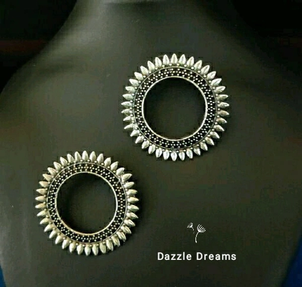 Oxidized Stud