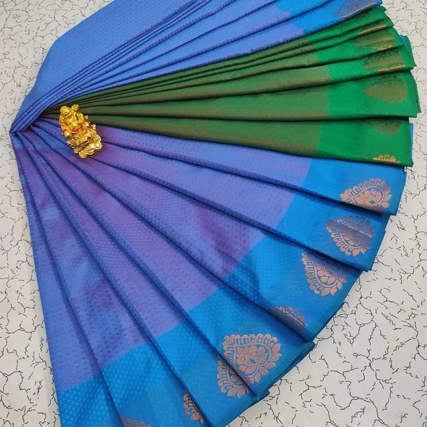 Gayathri Sarees - SK361
