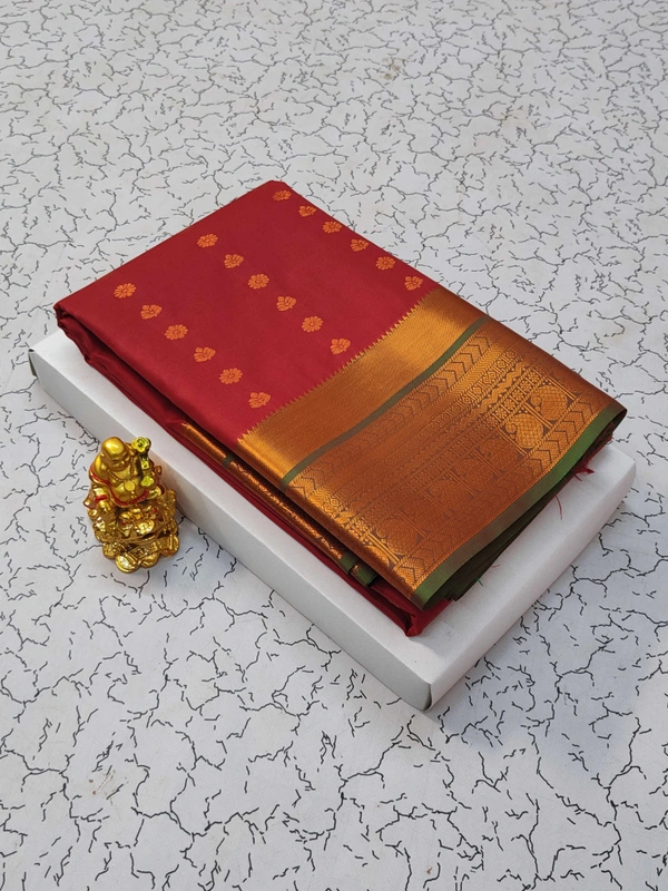Putta Embossed Saree - SK373 - merroon