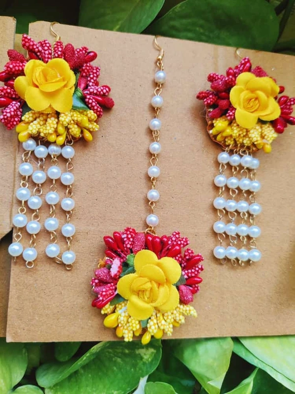 Elegant Flower Jewellery | Fashionable Mangtika with earrings | Flower Jewels | Bridal Jewellery | Flower Earrings and Mangtika Set | Haldi Jewelry | Wedding Religious Jewelry | Women Jewellery