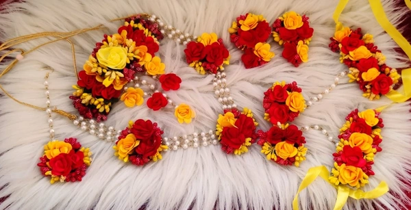 Elegant Flower Jewellery | Fashionable Mangtika with earrings | Flower Jewels | Bridal Jewellery | Flower Earrings and Mangtika Set | Women Floral Jewellery for Haldi and religious festivals | Flower jewelery for haldi marriage ceremony