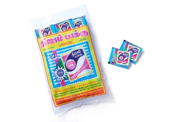 Nizam Pakku (100 pouches of Rs.2)