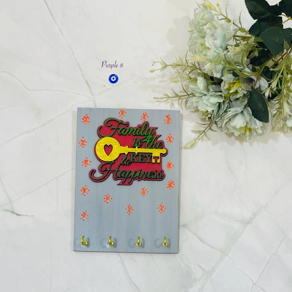 Keyholder 18