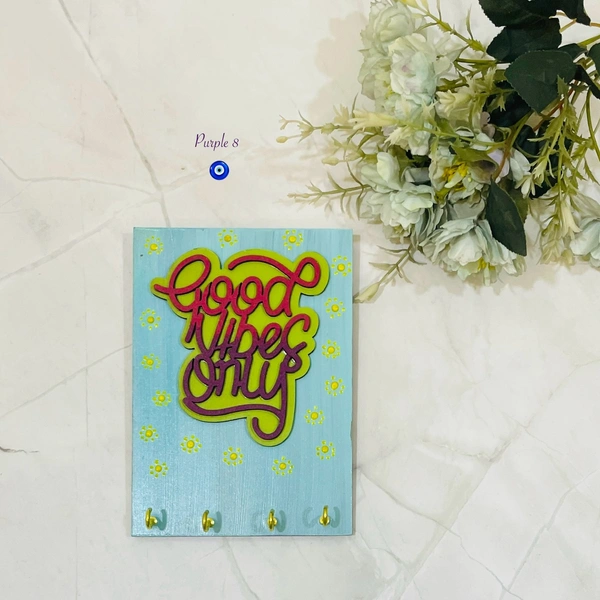 Keyholder 19