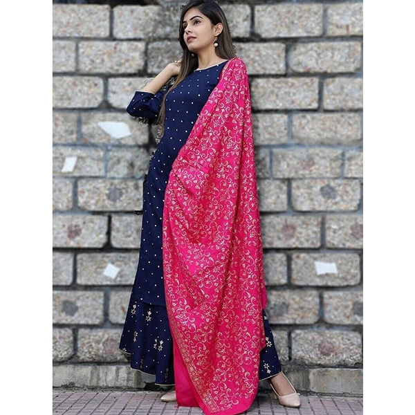 Trendy premium women kurta set - M