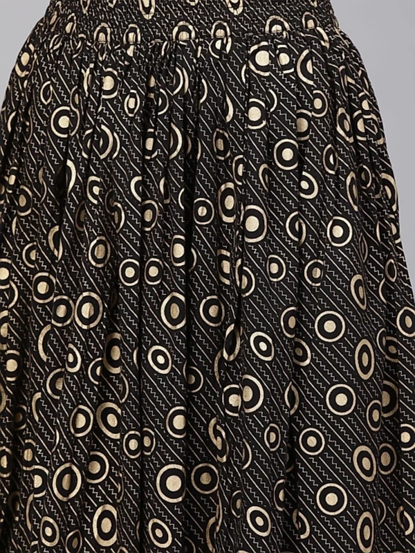 Women's Printed Rayon Kurta set with Skirt - S