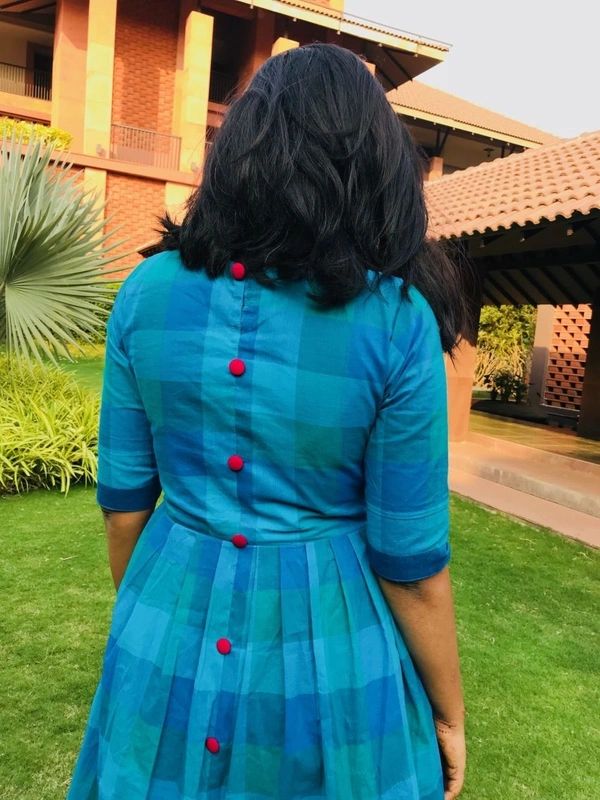 Shades Of Blue Checks Dress - M