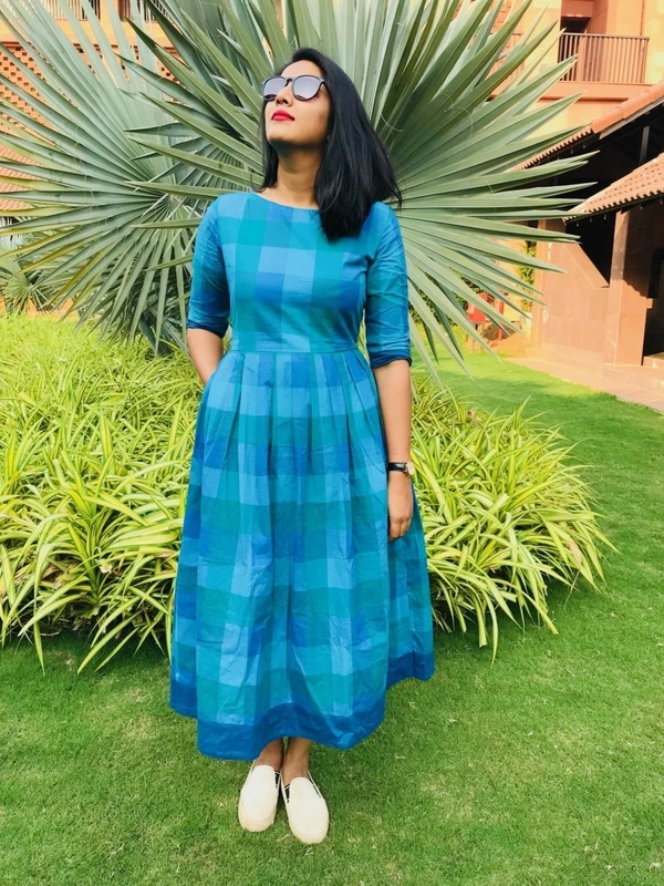 Shades Of Blue Checks Dress - M