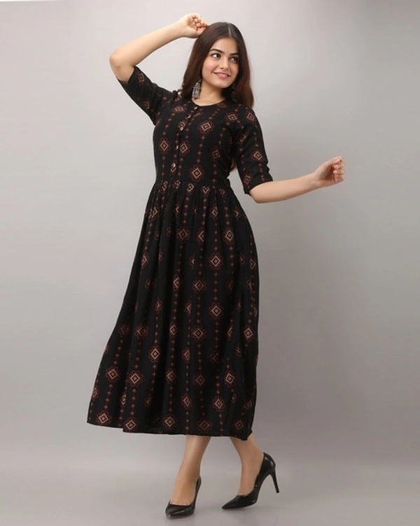 Myra Attractive Kurtis - S