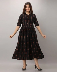 Myra Attractive Kurtis - S