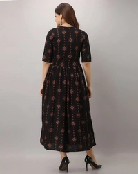 Myra Attractive Kurtis - S