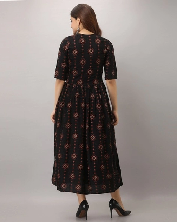 Myra Attractive Kurtis - S