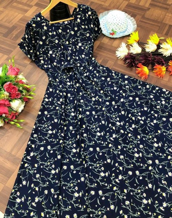 Women Crepe Pleated Cape Kurti - M