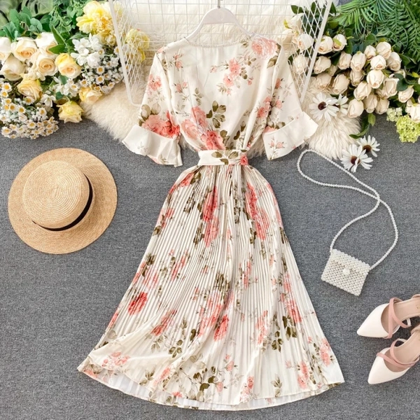 Chiffon Short Flare Sleeve Pleated Dress - L (Bust Size: 40 in, Length Size: 45 in) , crepe