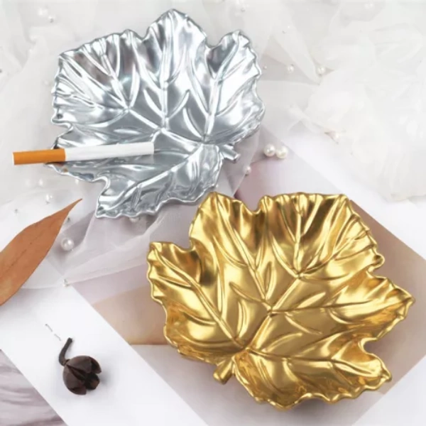 Craft Affaire Maple Leaf Tray or Ash Tray