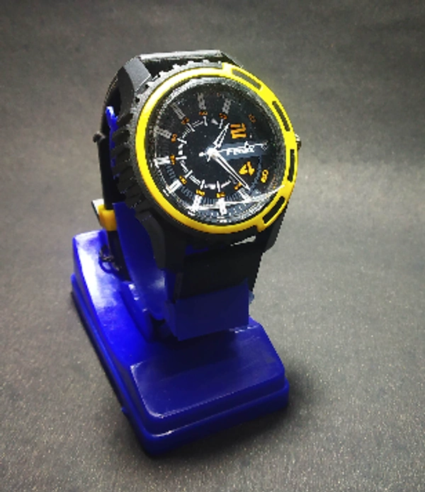 Fenix Sports - full, yellow