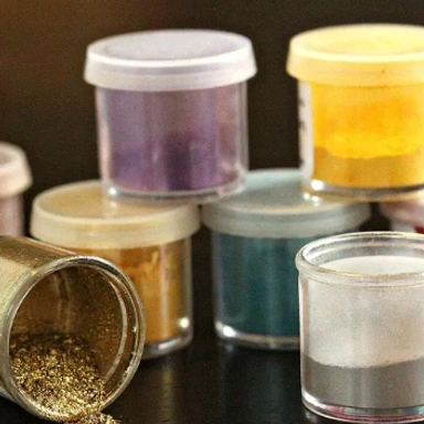  Clouring Luster Duster