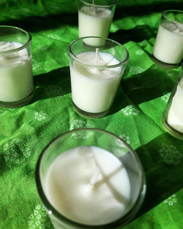  Glass Scented Wax Candle - Vanilla