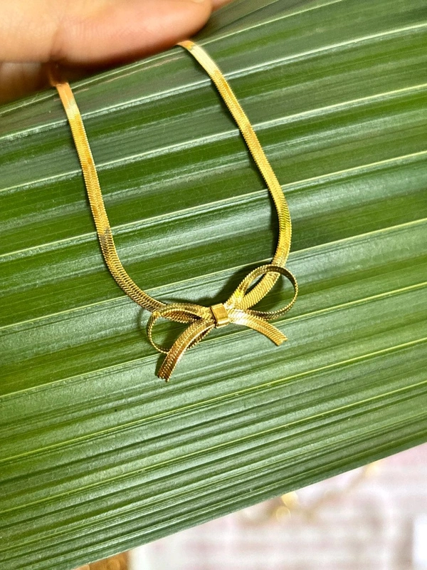 Bow Snake Chain Necklace 