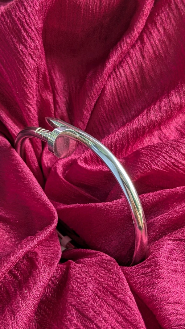 Nail Bracelet Silver 