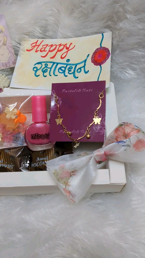 Kids Gift Hamper For Girls