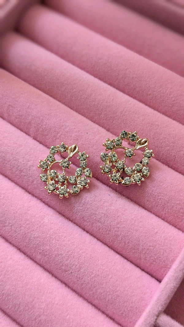 Sparkling Studs