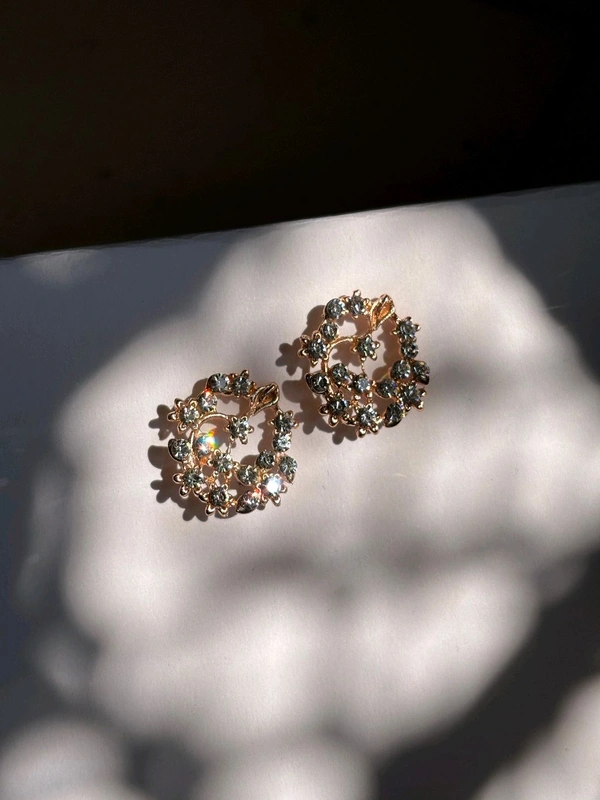 Sparkling Studs
