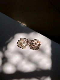 Sparkling Studs