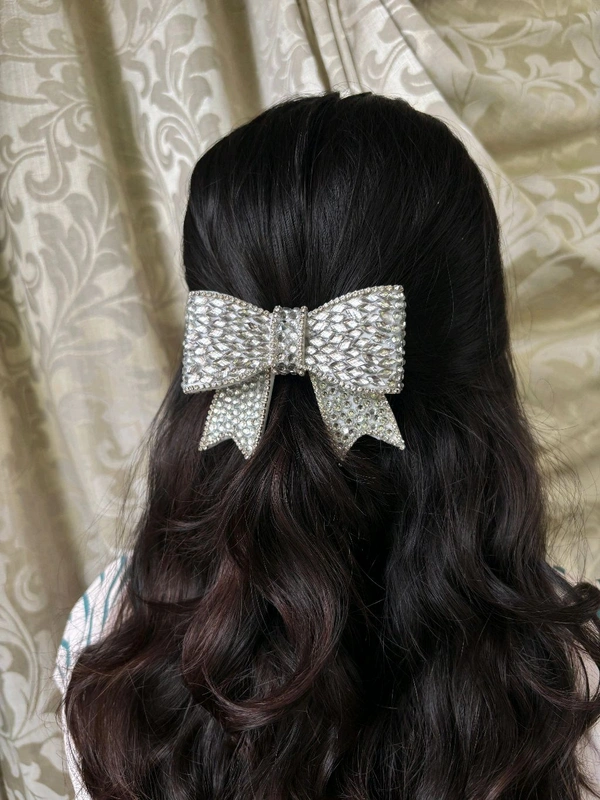 Diamond Studded Hairbow