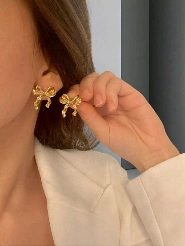 Golden Bow Earrings 