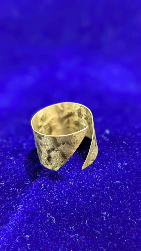Ashu Brass Ring