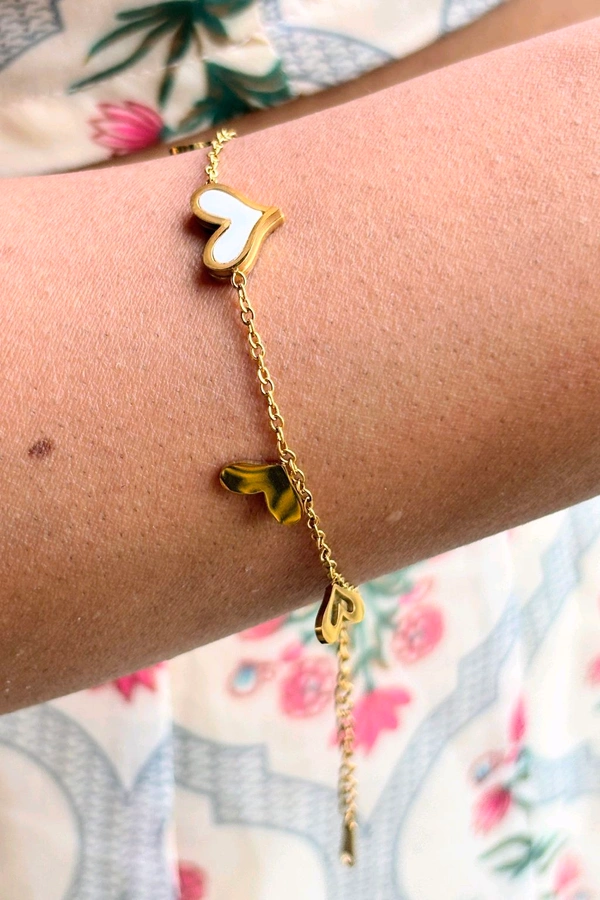 Amrya Heart Bracelet 