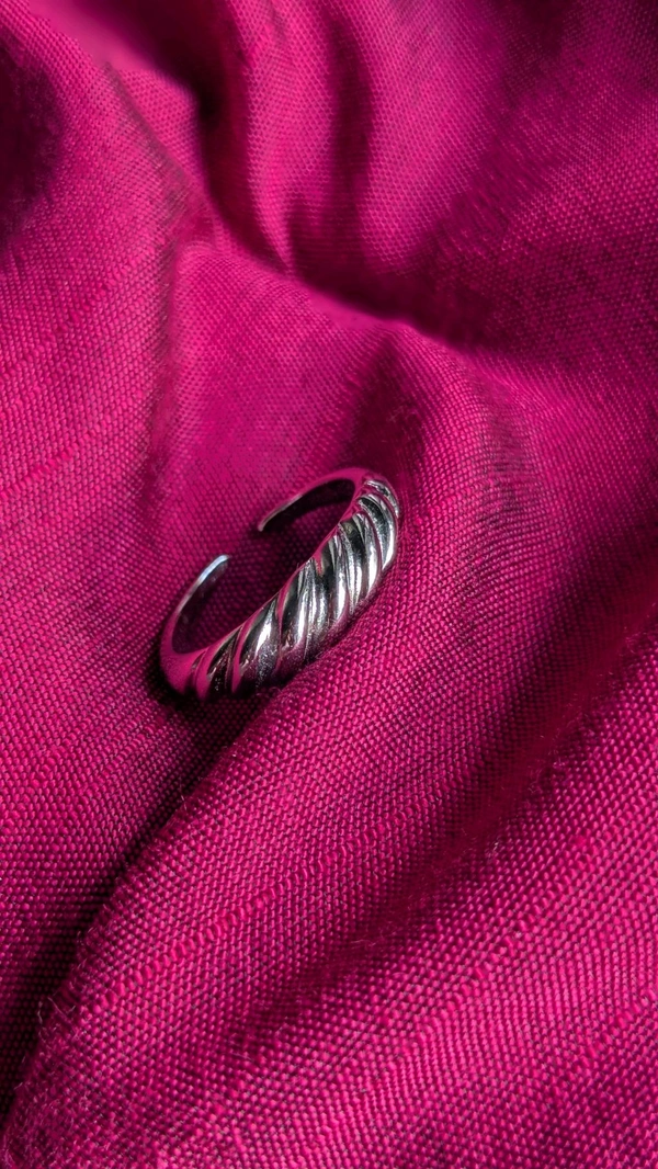 Croissant Ring