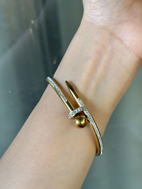 Celeb Styled Nail Bracelet 