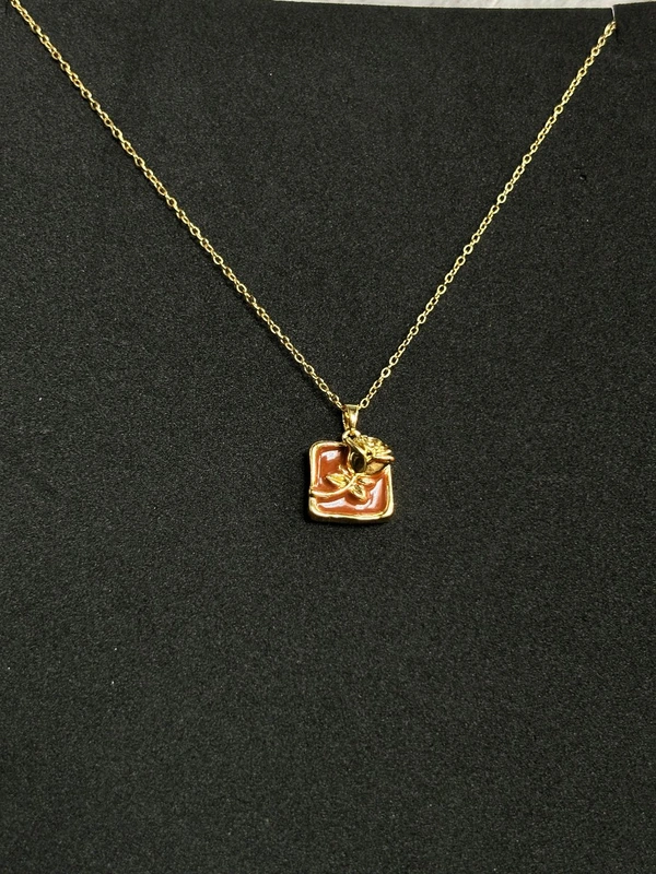 3D Rose Pendant Necklace 