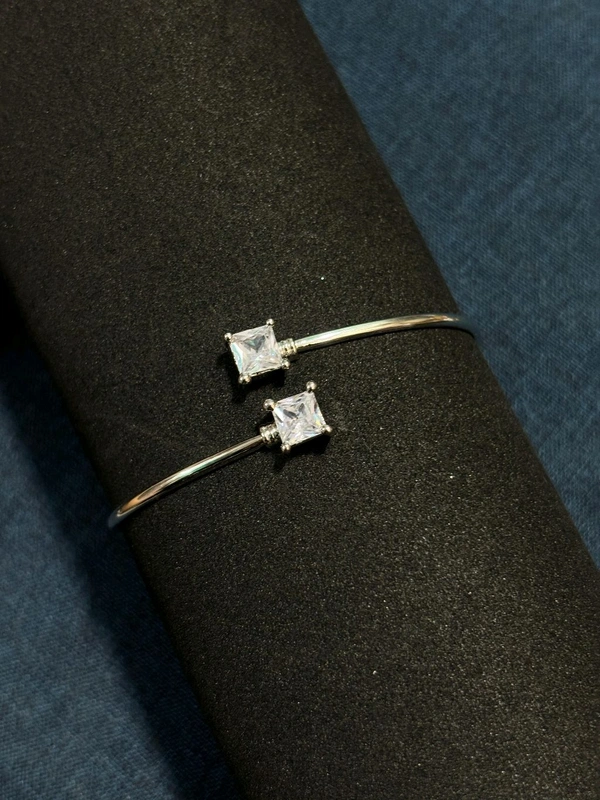 Saburi Adjustable Kada 
