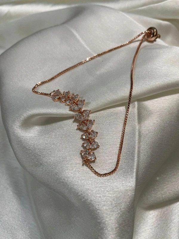 Jiya Adjustable Bracelet 