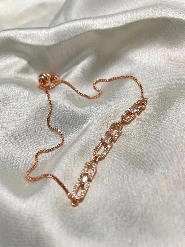 Richa Adjustable Bracelet 